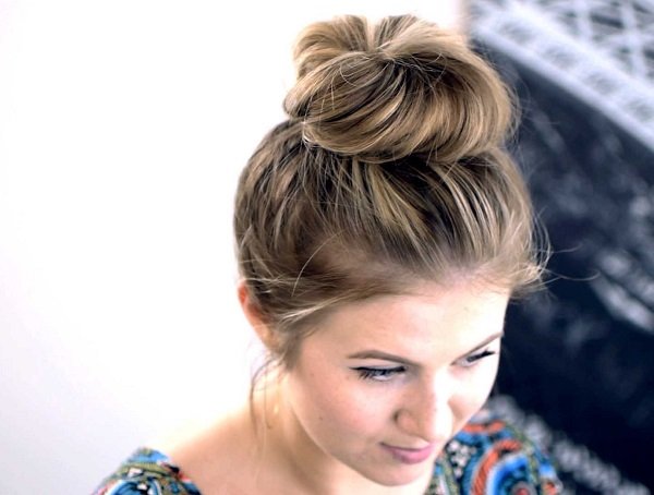 10 cách búi tóc củ tỏi đơn giản nhất giúp bạn gái xinh đẹp hơn | Đẹp365