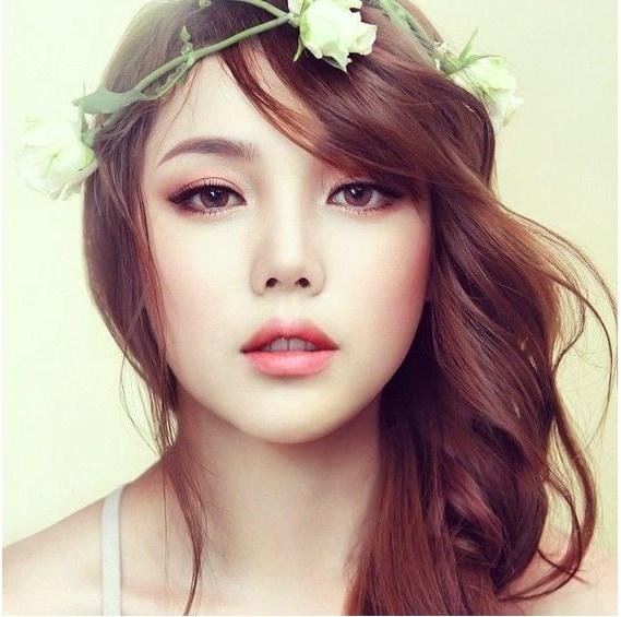 Trang điểm cô dâu tự nhiên