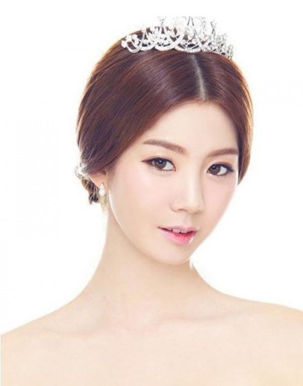 Trang điểm cô dâu tự nhiên