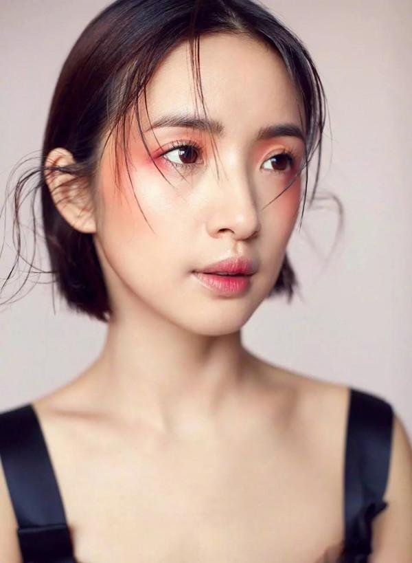 Trang điểm cô dâu tự nhiên