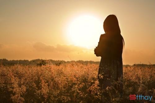 Gửi nỗi buồn trong những stt chiều hoàng hôn đẹp mà hoang hoải bao thương nhớ 