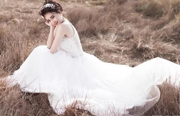 trang điểm cô dâu chụp hình ngoại cảnh