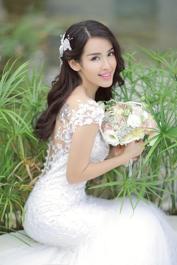 trang điểm cô dâu chụp hình ngoại cảnh