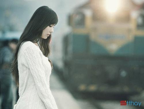 Những Stt thú nhận - Hóa ra em luôn tự lừa mình đã quên anh… 