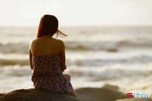 Những dòng status suy tư - Khi cô đơn trở thành một thói quen...