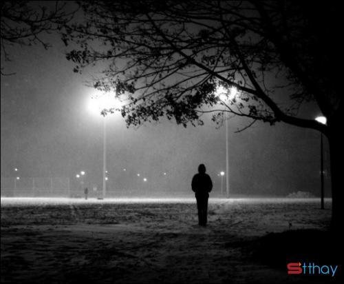 Những status chất chứa nỗi buồn khi màn đêm buông xuống