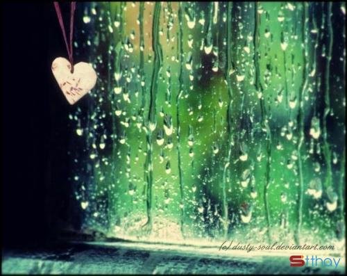 STT Tháng 4 những cơn mưa vội cũng đủ khiến lòng ai đó trùng xuống