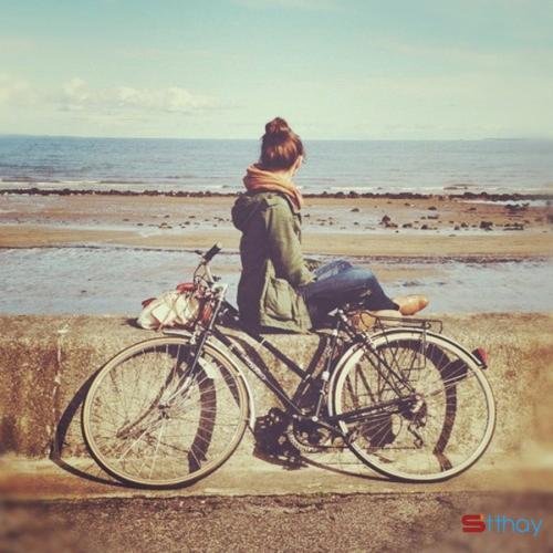 Status chênh vênh rồi ai cũng sẽ trải qua nỗi cô đơn trong đời