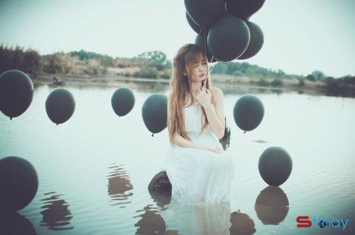 status cuộc sống Tháng 8 đã về chút nắng của hạ gửi lại vào thu