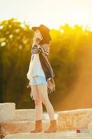 Status hay Chào em những vạt nắng tháng Năm!