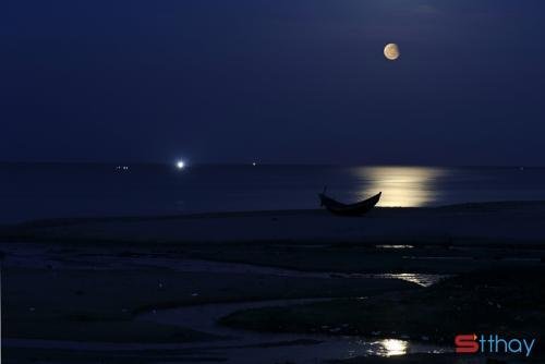 Status về đêm cùng những nỗi buồn rơi xuống vực sâu