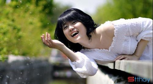 Stt Tuổi 18 Em vùng vẫy trong ước mơ của riêng em