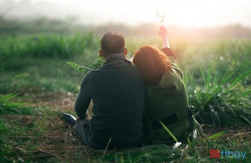 Stt hạnh phúc trong tình yêu là được bên nhau mỗi ngày