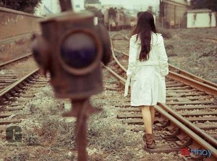 Stt khi quay lưng bước đi là lúc tất cả chỉ như gió thoảng mây bay 