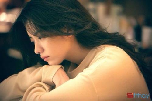 Stt tâm trạng viết cho những cảm xúc tiếc nuối, dằn vặt sau chia tay