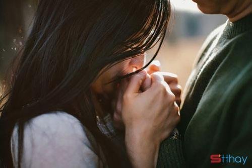 Stt thất tình buồn nhất khi hết yêu thì đừng níu kéo để người ta thương hại 