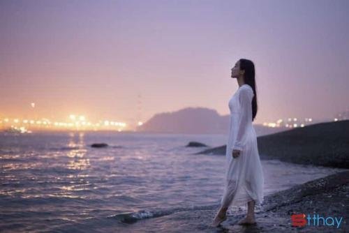 Stt thất tình ý nghĩa, chất chứa đầy tâm trạng nói hộ nỗi lòng người trong cuộc