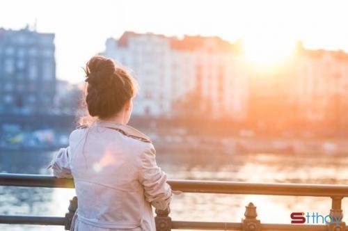 Stt thất tình ý nghĩa, chất chứa đầy tâm trạng nói hộ nỗi lòng người trong cuộc