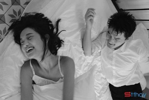 Stt tiếc nuối viết cho tình yêu dang dở đi ngang qua tuổi trẻ của chúng ta