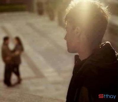 Stt xin lỗi vì anh nghèo không thể cho em cuộc sống giàu sang như em muốn