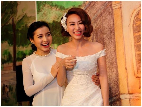 Trang điểm cô dâu tóc ngắn