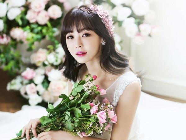 Trang điểm cô dâu tóc ngắn