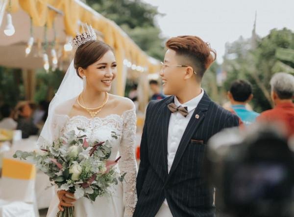 xem ngày cưới