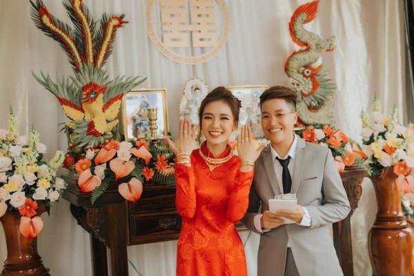xem ngày cưới